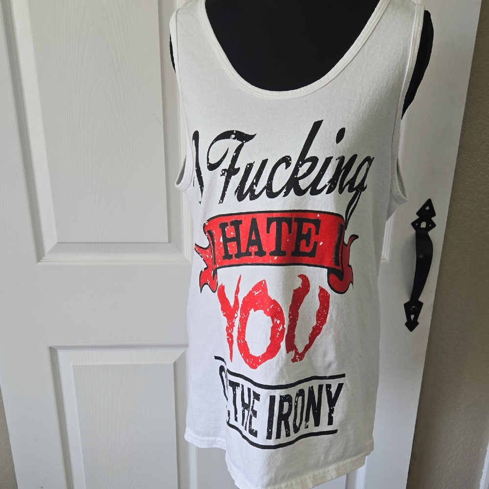Gildan‎ White Graphic Sleeveless Tank Top
